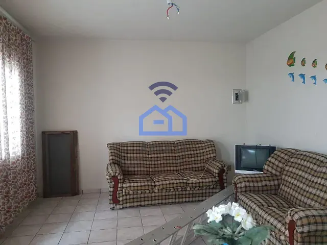Casa 3 quartos e 2 banheiros, à venda, no bairro Jardim Britânia em Caraguatatuba