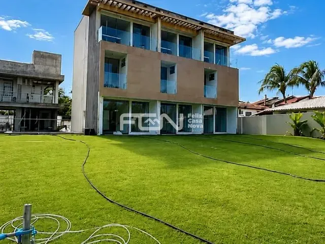 Casa 3 quartos e 1 banheiro, à venda, no bairro Guarajuba (Monte Gordo) em Camaçari