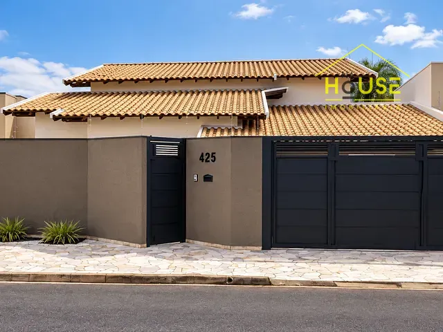 Casa 3 quartos e 3 banheiros, à venda, no bairro Residencial Antonia Franco em Fernandópolis