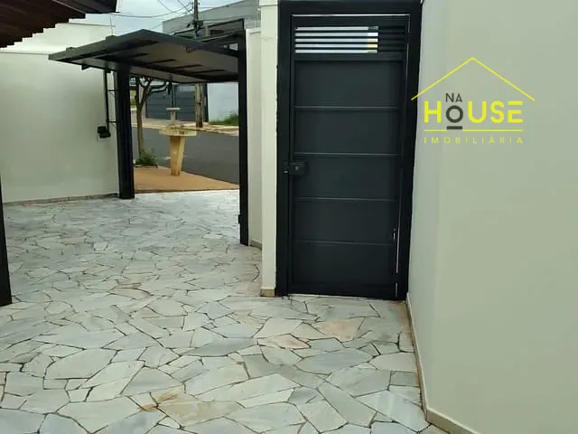 Casa 3 quartos e 3 banheiros, à venda, no bairro Residencial Antonia Franco em Fernandópolis