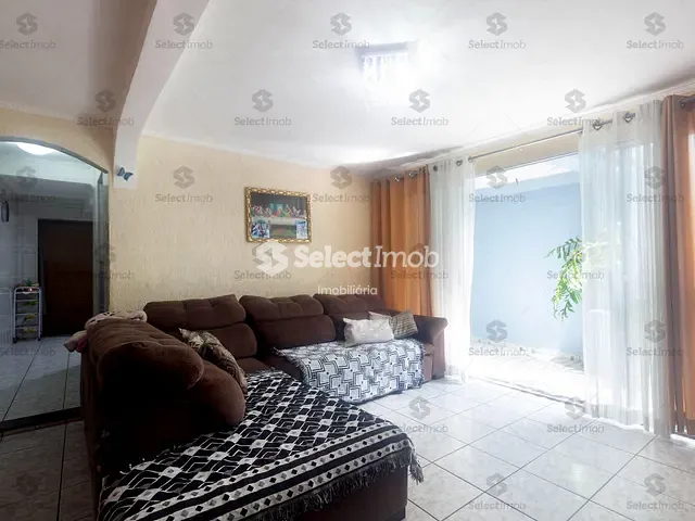 Casa com 226m² 4 quartos e 2 banheiros, à venda, no bairro Parque das Américas em Mauá