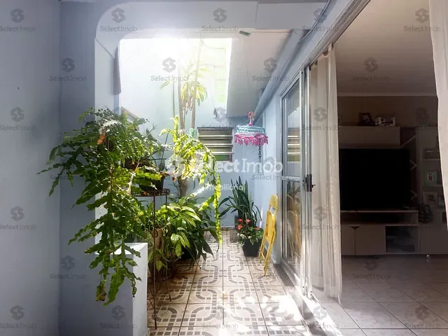 Casa com 226m² 4 quartos e 2 banheiros, à venda, no bairro Parque das Américas em Mauá