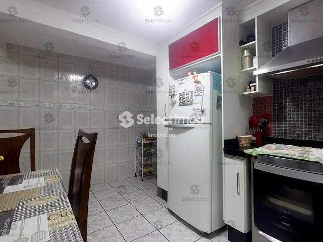 Casa com 226m² 4 quartos e 2 banheiros, à venda, no bairro Parque das Américas em Mauá