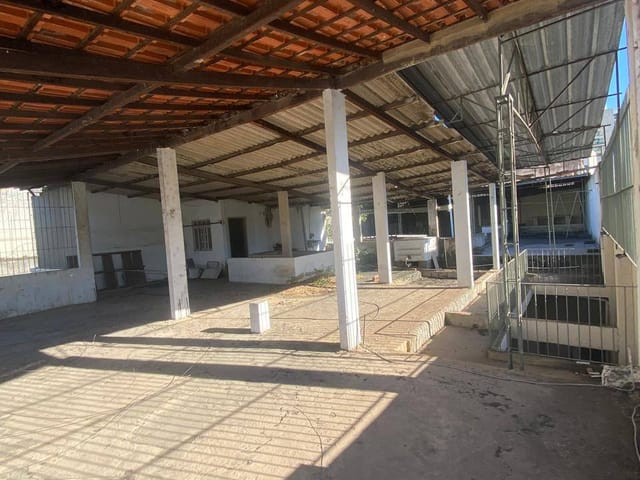 Casa com 449m² 4 quartos e 6 banheiros, à venda, no bairro Centro em Campos dos Goytacazes
