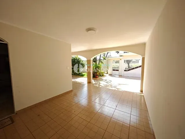 Casa com 712m² 3 quartos e 4 banheiros, à venda, no bairro Jardim Rezek II em Artur Nogueira