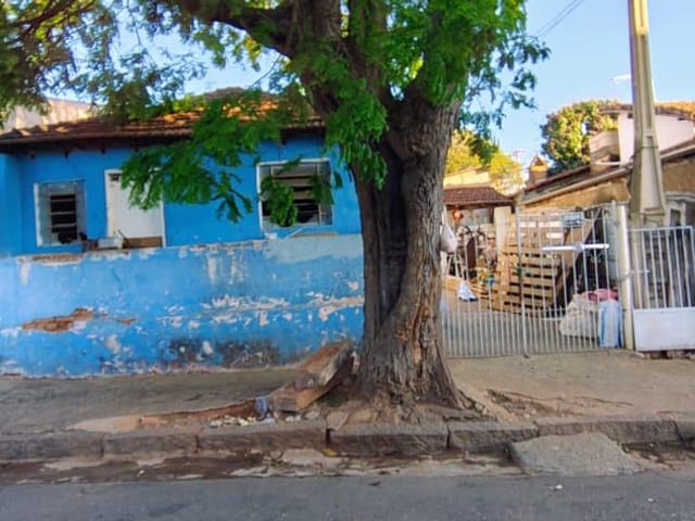 Casa com 216m² 1 quarto e 1 banheiro, à venda, no bairro Vila Brasil em São João da Boa Vista