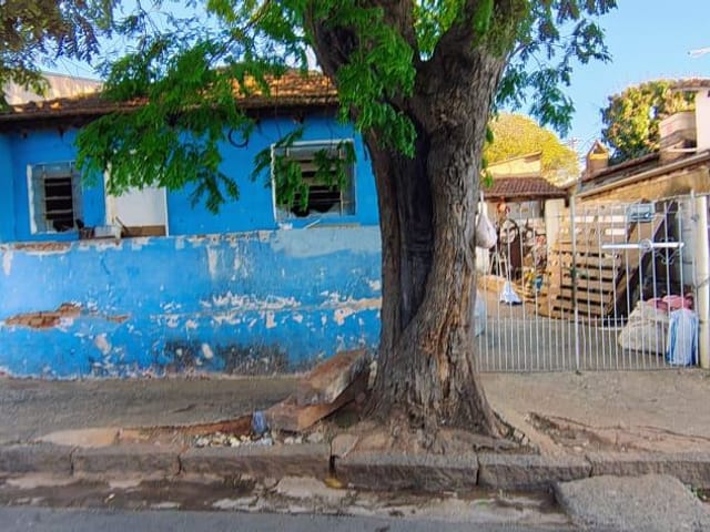 Casa com 216m² 1 quarto e 1 banheiro, à venda, no bairro Vila Brasil em São João da Boa Vista
