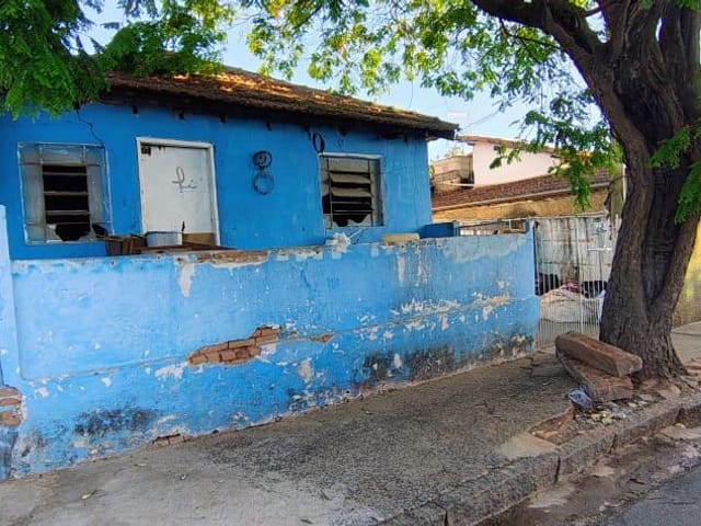 Casa com 216m² 1 quarto e 1 banheiro, à venda, no bairro Vila Brasil em São João da Boa Vista