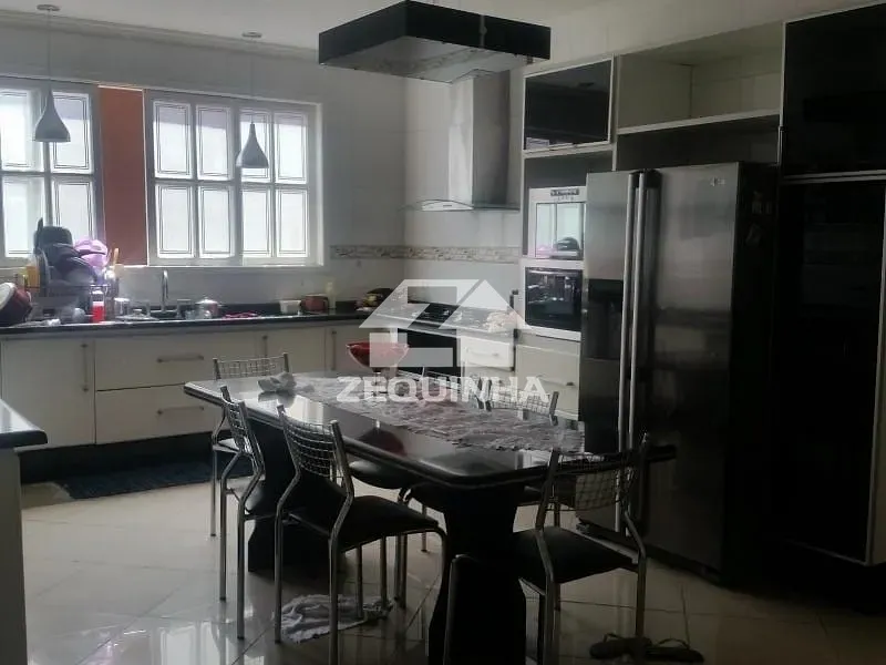 Casa, 3 quartos, 323 m² - Foto 4