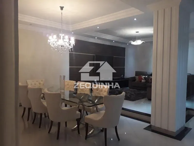 Casa, 3 quartos, 323 m² - Foto 8