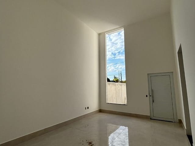 Casa com 180m² 3 quartos e 2 banheiros, à venda, no bairro Ouro Verde em Rio das Ostras