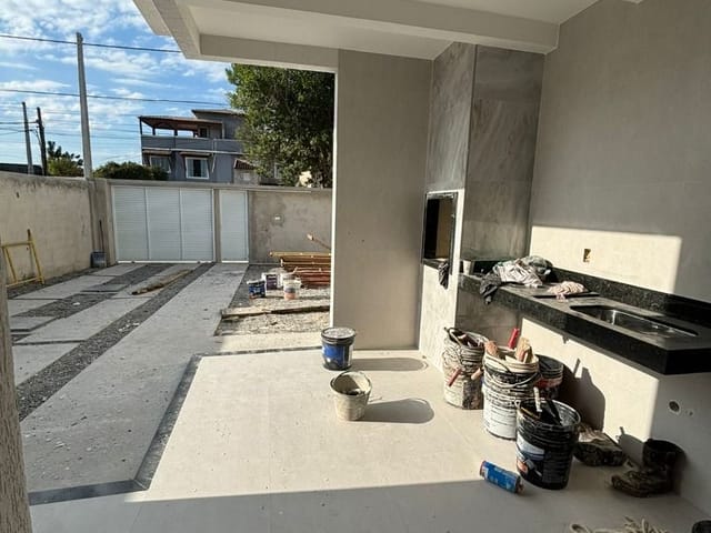 Casa com 180m² 3 quartos e 2 banheiros, à venda, no bairro Ouro Verde em Rio das Ostras