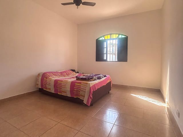 Casa com 450m² 3 quartos e 3 banheiros, à venda, no bairro Centro em Bertioga