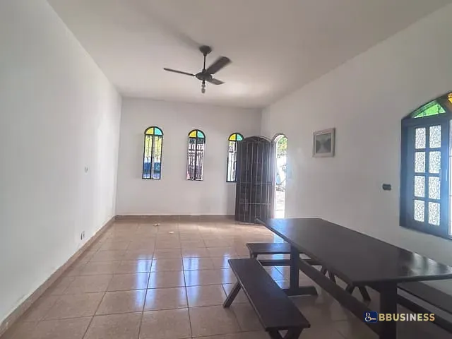 Casa com 450m² 3 quartos e 3 banheiros, à venda, no bairro Centro em Bertioga