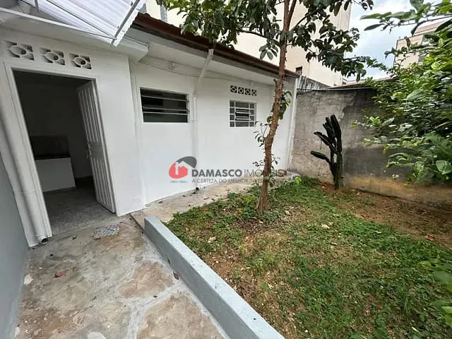 Casa 2 quartos e 1 banheiro, para alugar, no bairro Santa Maria em São Caetano do Sul