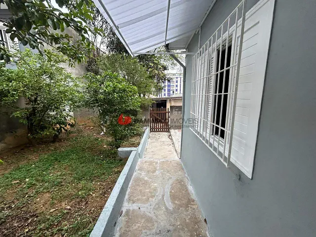 Casa 2 quartos e 1 banheiro, para alugar, no bairro Santa Maria em São Caetano do Sul