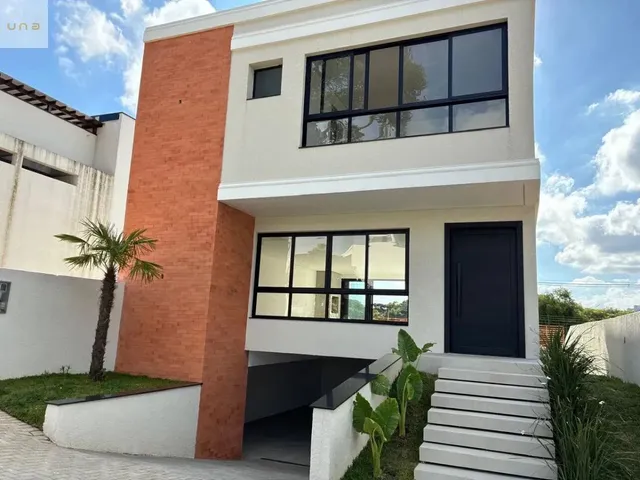 Casa com 290m² 3 quartos e 5 banheiros, à venda, no bairro Santa Cândida em Curitiba