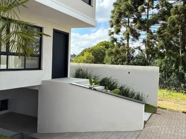 Casa com 290m² 3 quartos e 5 banheiros, à venda, no bairro Santa Cândida em Curitiba