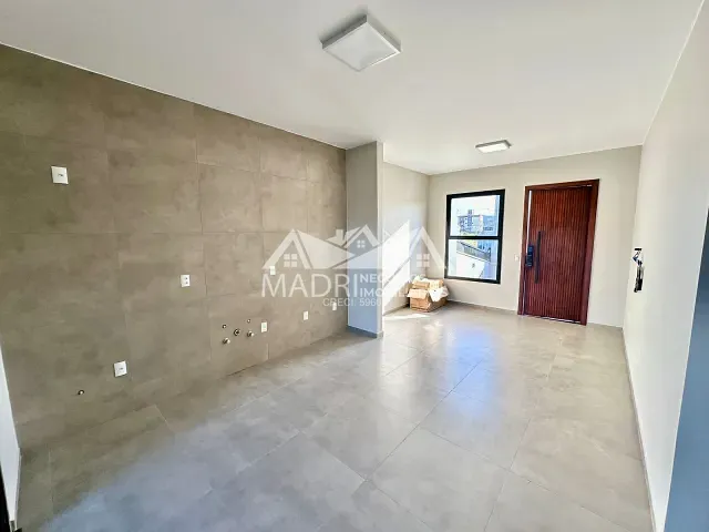 Casa com 200m² 3 quartos e 2 banheiros, à venda, no bairro Nova Palhoça em Palhoça