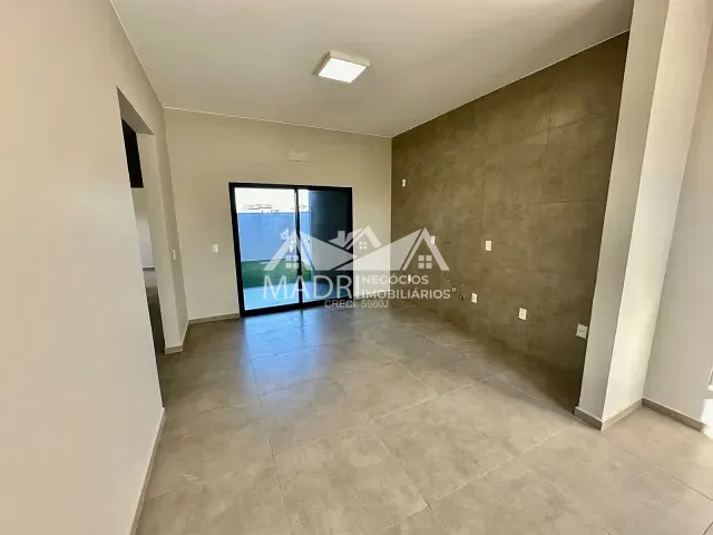 Casa com 200m² 3 quartos e 2 banheiros, à venda, no bairro Nova Palhoça em Palhoça