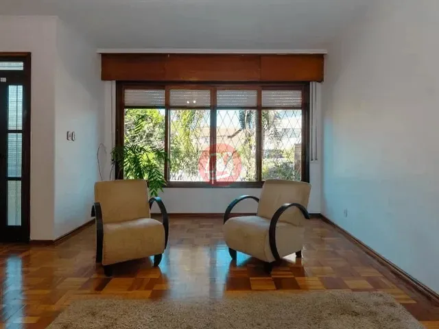 Casa com 660m² 4 quartos e 3 banheiros, para alugar, no bairro Vila Ipiranga em Porto Alegre
