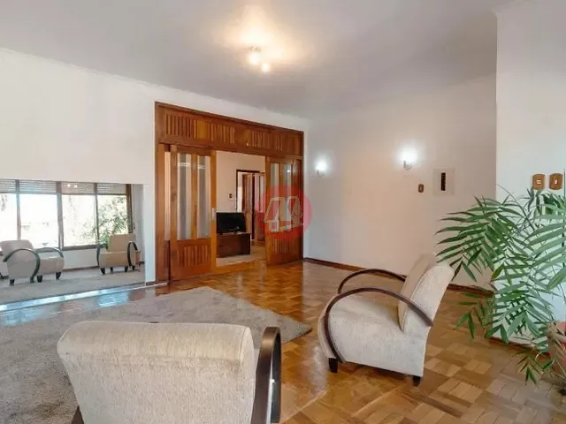 Casa com 660m² 4 quartos e 3 banheiros, para alugar, no bairro Vila Ipiranga em Porto Alegre