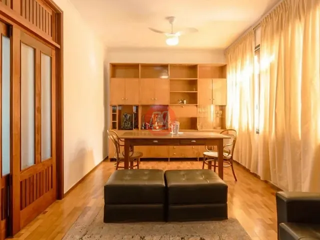 Casa com 660m² 4 quartos e 3 banheiros, para alugar, no bairro Vila Ipiranga em Porto Alegre