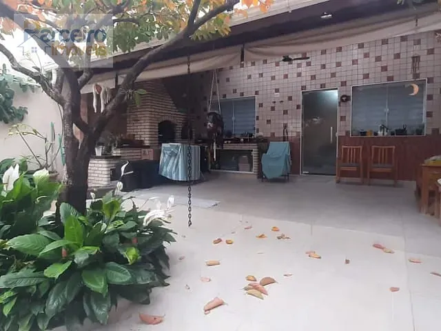 Casa com 210m² 3 quartos e 3 banheiros, à venda, no bairro Vila Aricanduva em São Paulo