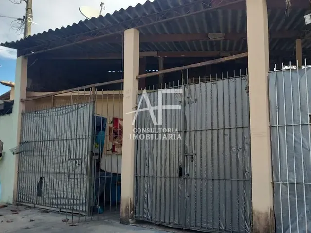 Casa com 380m², à venda, no bairro Jardim Satélite em São José dos Campos