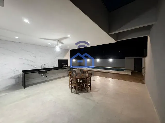 Casa 3 quartos e 4 banheiros, à venda, no bairro Mar Verde II em Caraguatatuba