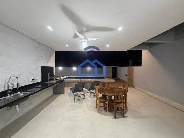 Casa 3 quartos e 4 banheiros, à venda, no bairro Mar Verde II em Caraguatatuba