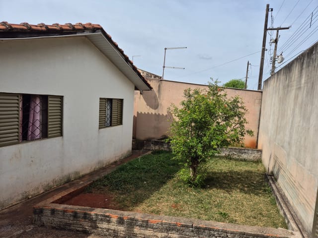 Casa 5 quartos e 1 banheiro, à venda, no bairro Jardim Everest em Londrina