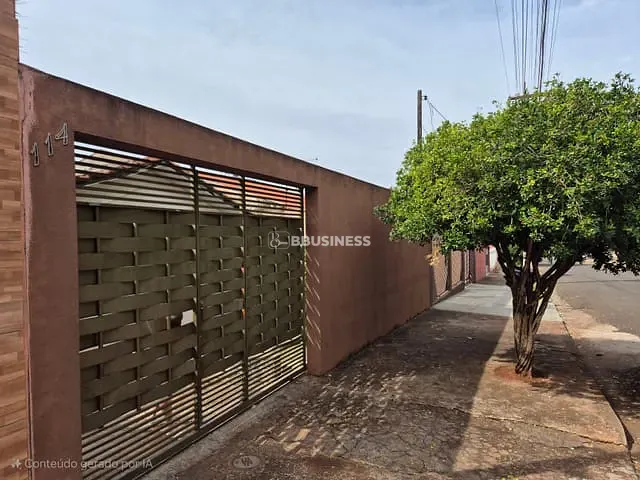 Casa 5 quartos e 1 banheiro, à venda, no bairro Jardim Everest em Londrina