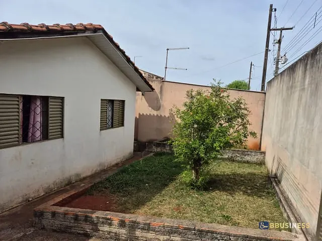 Casa 5 quartos e 1 banheiro, à venda, no bairro Jardim Everest em Londrina