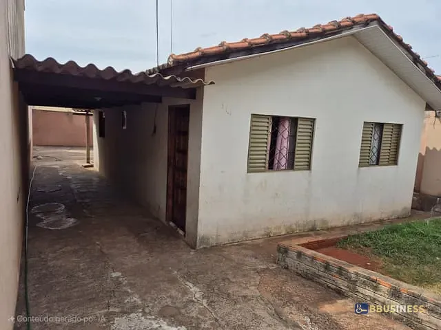 Casa 5 quartos e 1 banheiro, à venda, no bairro Jardim Everest em Londrina