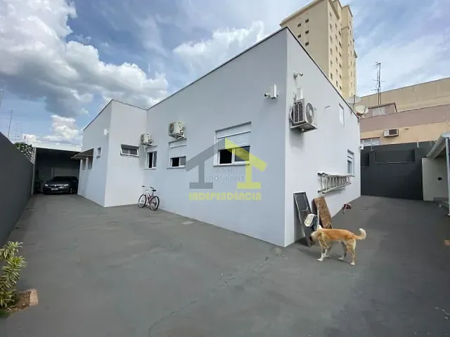 Casa com 415m² 4 quartos e 3 banheiros, à venda, no bairro Vila Brasileira em Itatiba
