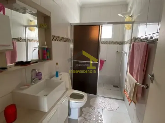 Casa com 415m² 4 quartos e 3 banheiros, à venda, no bairro Vila Brasileira em Itatiba