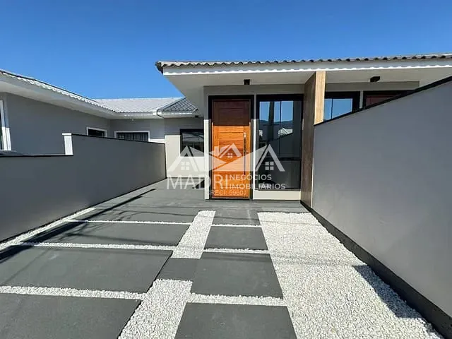 Casa 2 quartos e 2 banheiros, à venda, no bairro Pachecos em Palhoça