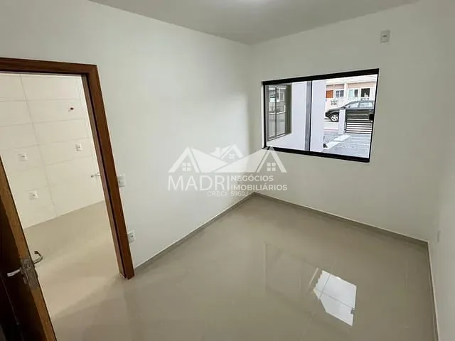 Casa 2 quartos e 2 banheiros, à venda, no bairro Pachecos em Palhoça