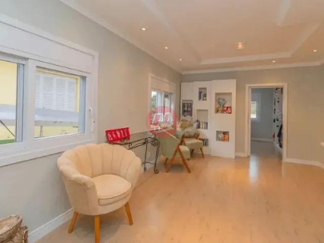 Casa com 388m² 3 quartos e 3 banheiros, à venda, no bairro Vila Ipiranga em Porto Alegre