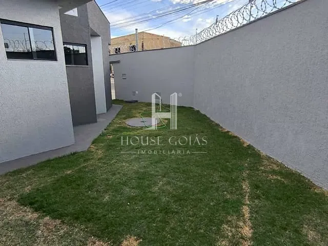 Casa com 181m² 3 quartos e 1 banheiro, à venda, no bairro Parque Ibirapuera em Aparecida de Goiânia