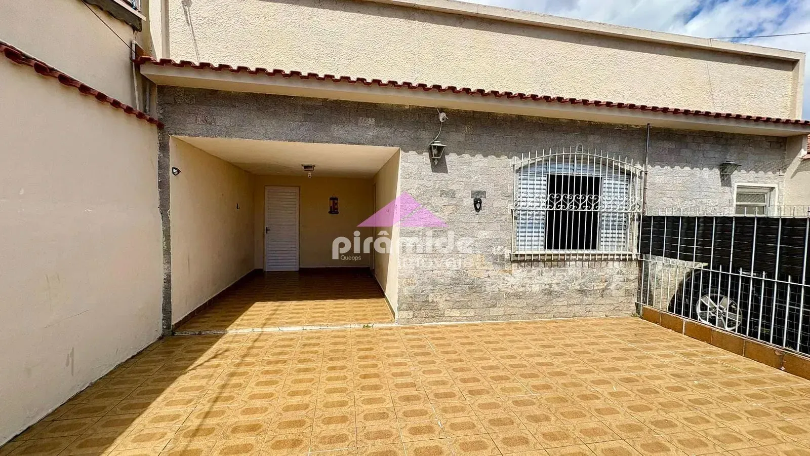 Casa, 3 quartos, 192 m² - Foto 1