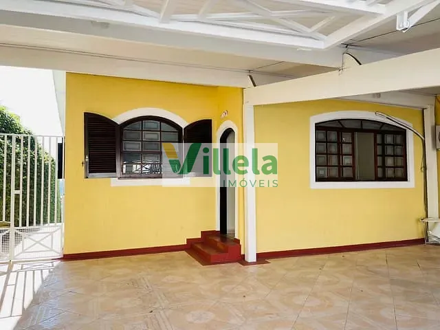 Casa com 371m² 3 quartos e 2 banheiros, à venda, no bairro Vila Monteiro em Poá