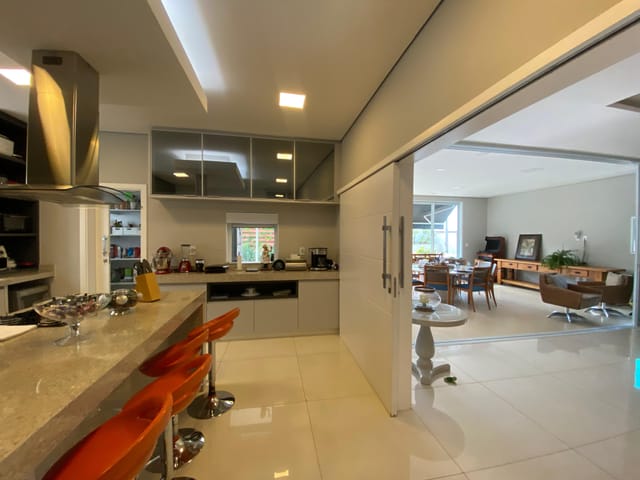 Casa 3 quartos e 3 banheiros, para alugar, no bairro Jardim Recanto do Bosque em São João da Boa Vista