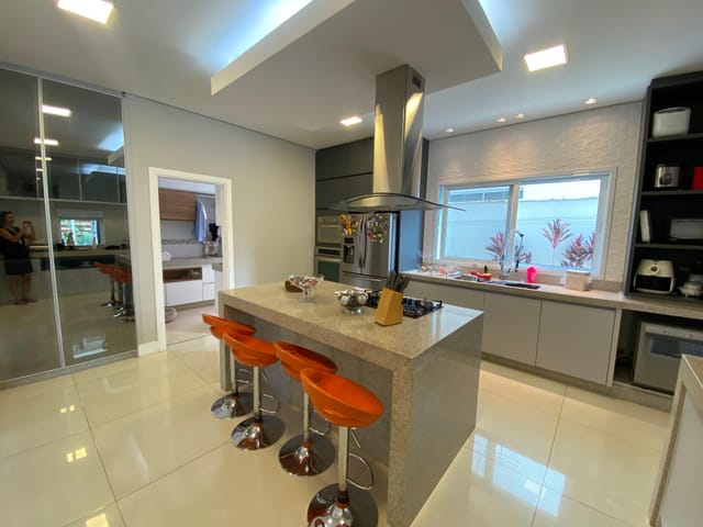 Casa 3 quartos e 3 banheiros, para alugar, no bairro Jardim Recanto do Bosque em São João da Boa Vista