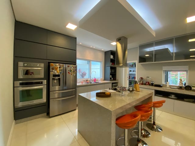 Casa 3 quartos e 3 banheiros, para alugar, no bairro Jardim Recanto do Bosque em São João da Boa Vista