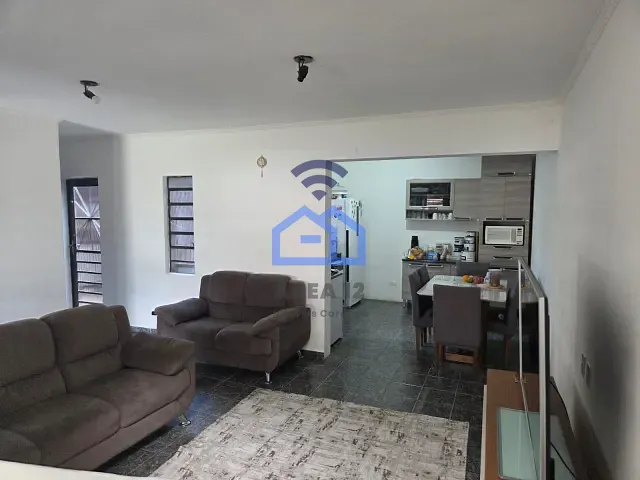 Casa 3 quartos e 2 banheiros, à venda, no bairro Jardim das Gaivotas em Caraguatatuba