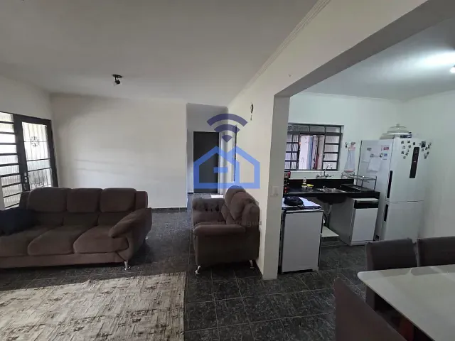 Casa 3 quartos e 2 banheiros, à venda, no bairro Jardim das Gaivotas em Caraguatatuba
