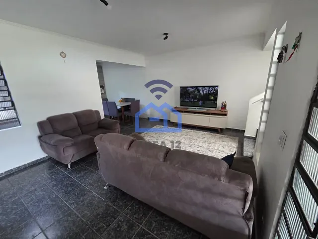 Casa 3 quartos e 2 banheiros, à venda, no bairro Jardim das Gaivotas em Caraguatatuba
