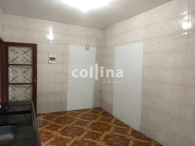 Casa 3 quartos e 2 banheiros, à venda, no bairro Vila Silviânia em Carapicuíba